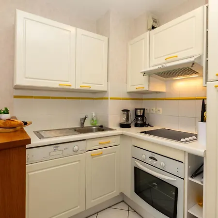 Des Tennis-3 By Interhome Apartment *